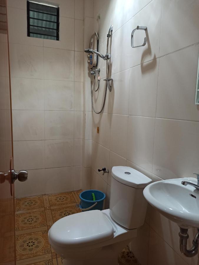 Junie Pension House Moalboal Esterno foto