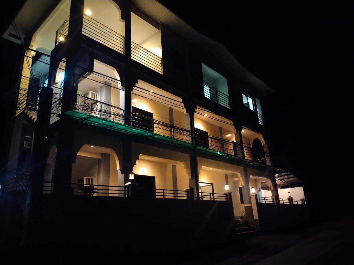 Junie Pension House Moalboal Esterno foto