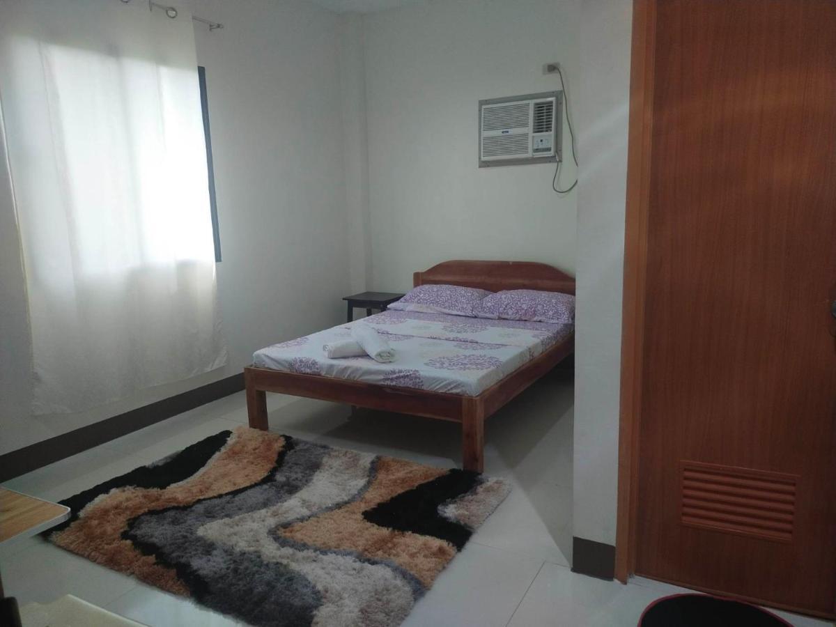 Junie Pension House Moalboal Esterno foto